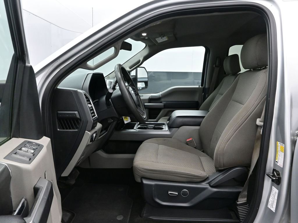 Used 2018 Ford F250 XLT w/ XLT Premium Package image 12