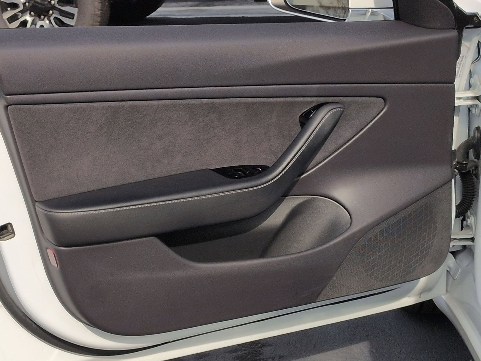 Used 2019 Tesla Model 3 Standard Range Plus image 14