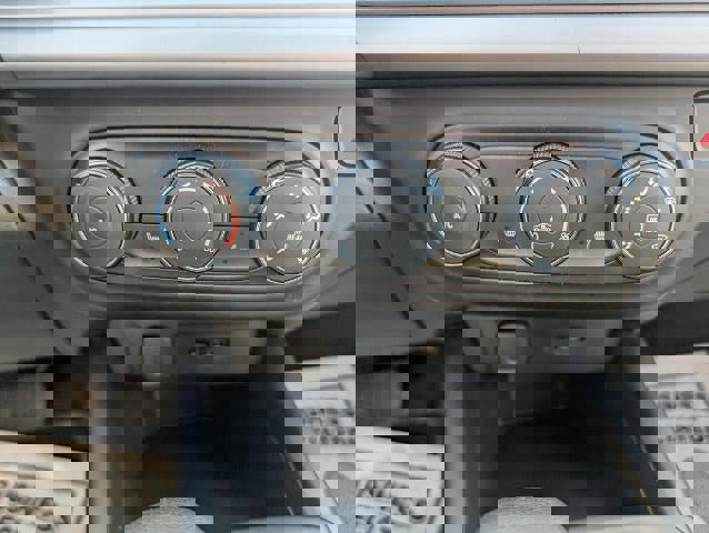 Used 2024 Chevrolet Trax LS w/ LS Convenience Package image 16