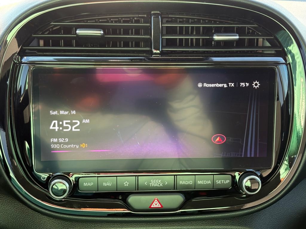 Certified 2024 Kia Soul S image 25