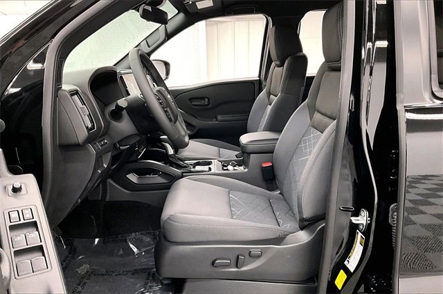 New 2026 Nissan Frontier SV image 9