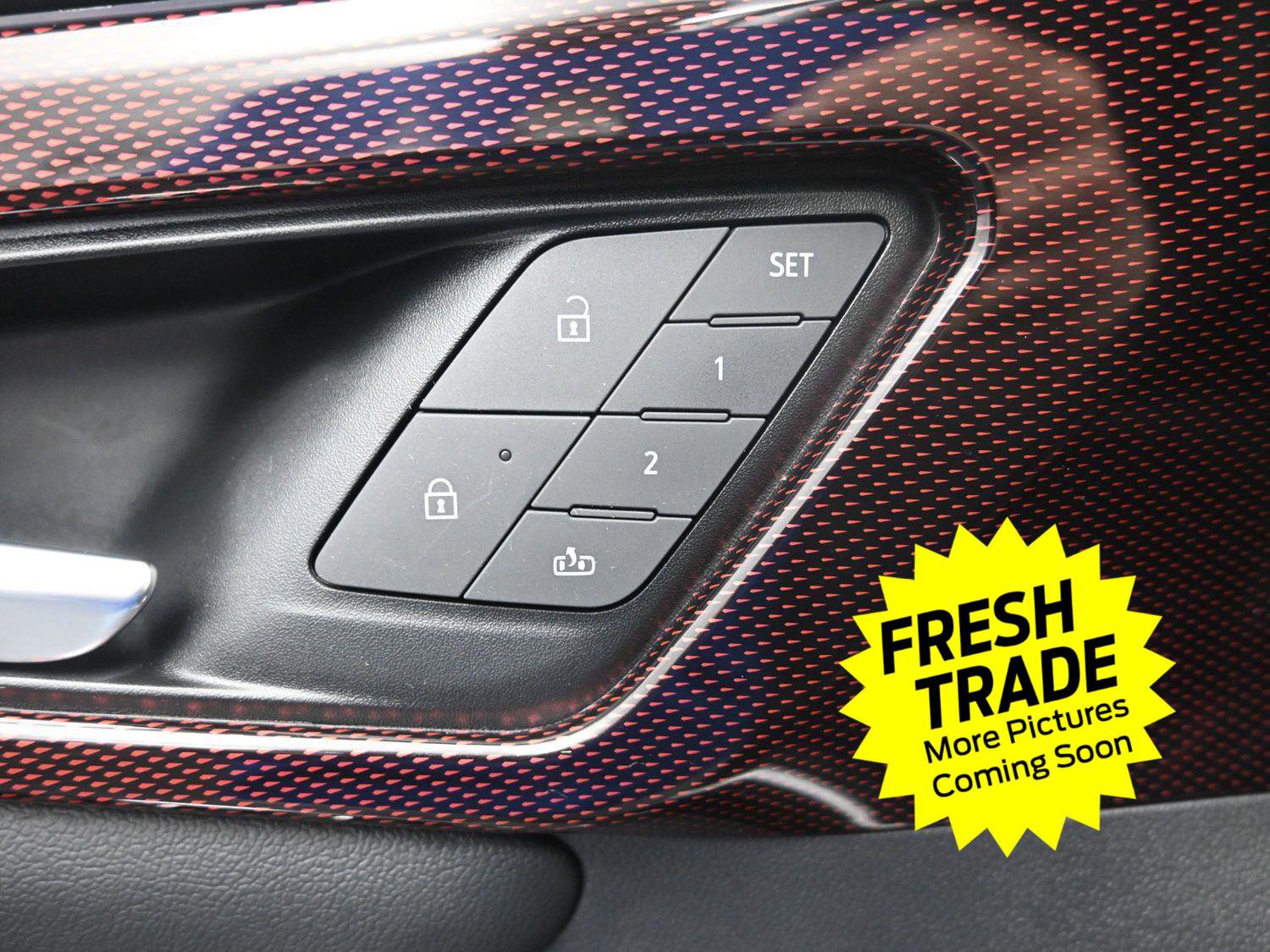 Used 2024 Chevrolet Traverse RS image 25