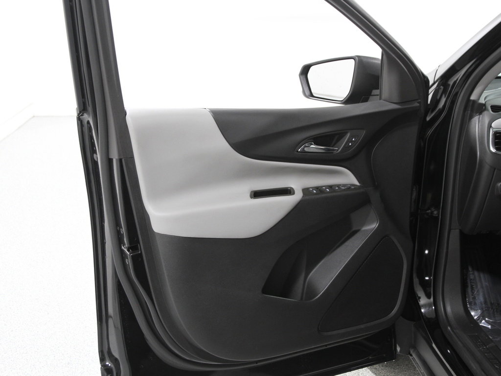 Certified 2023 Chevrolet Equinox LS image 4