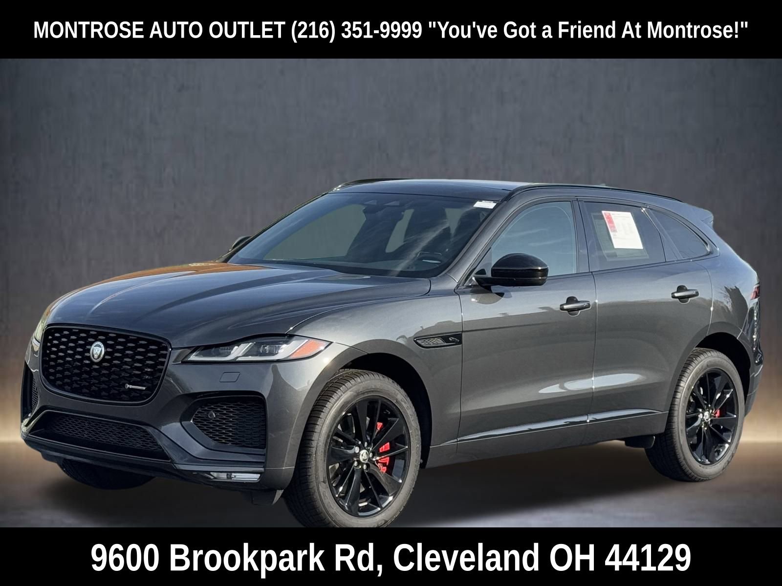 Used 2024 Jaguar F-PACE R-Dynamic S image 3