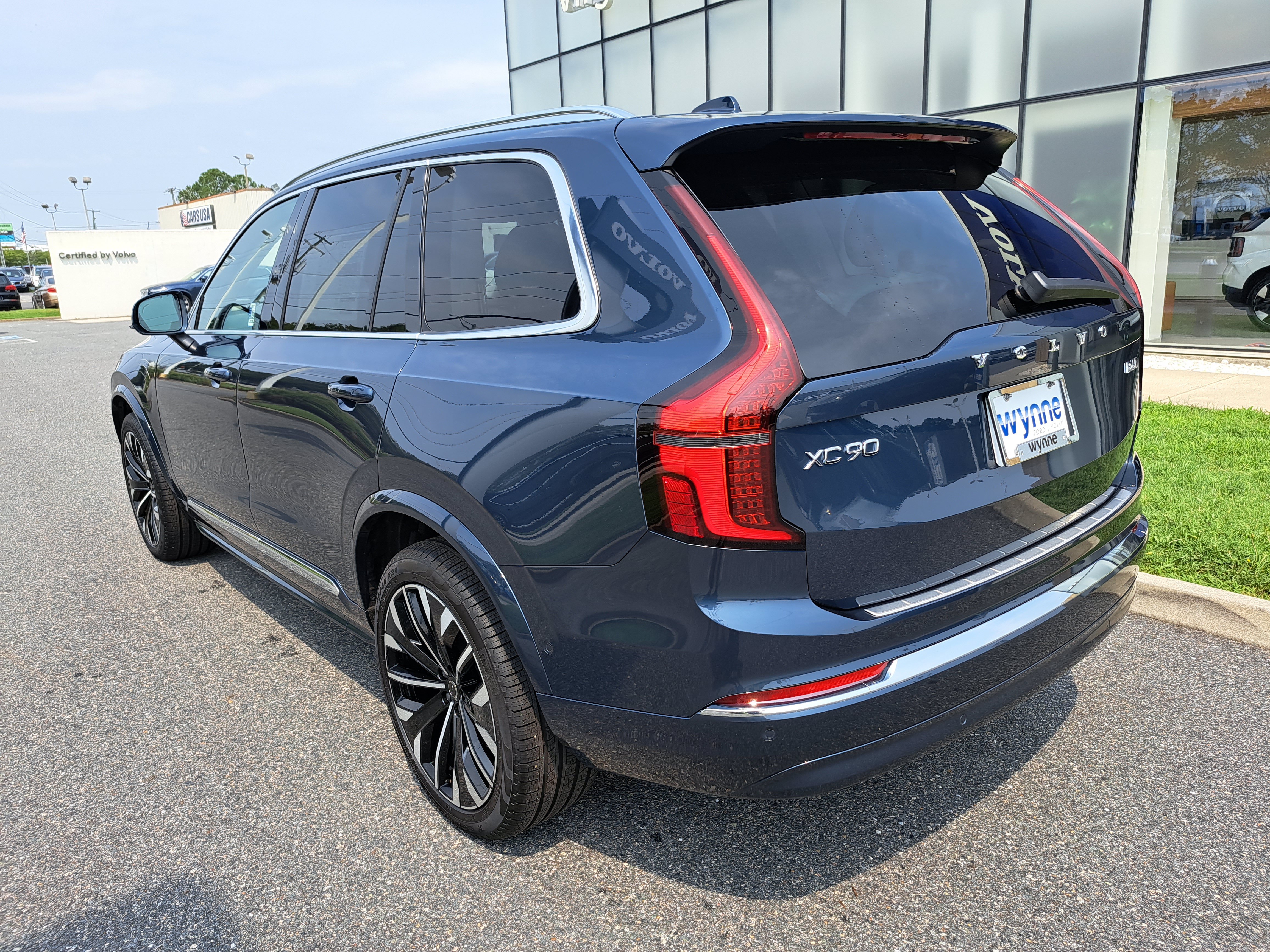 New 2026 Volvo XC90 B6 Ultra w/ Lounge Package AWD/4WD image 4