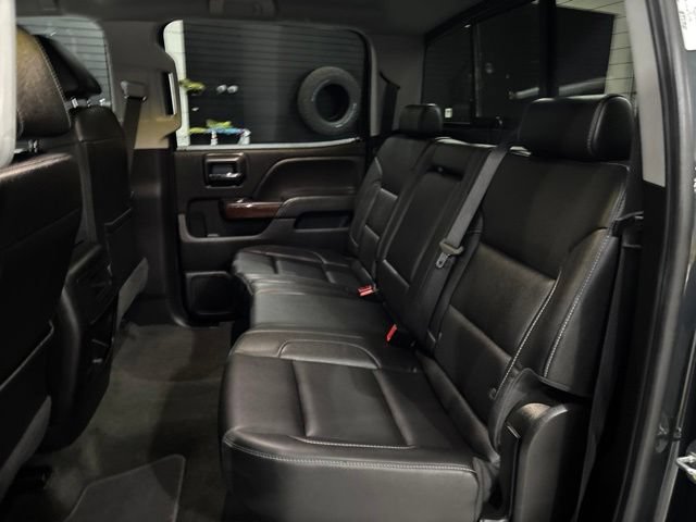 Used 2018 GMC Sierra 2500 SLT w/ Duramax Plus Package AWD/4WD image 18