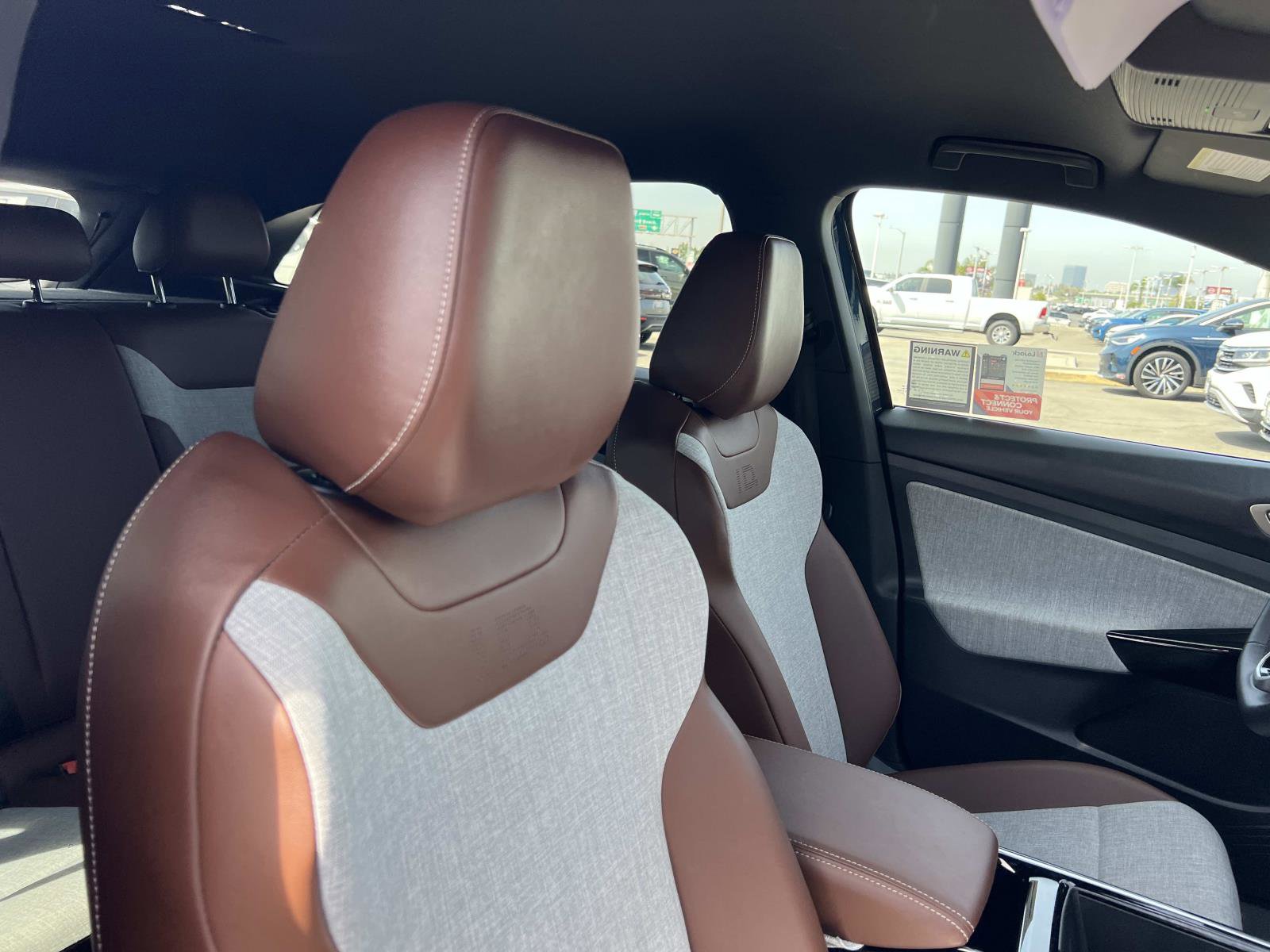 Used 2023 Volkswagen ID.4 Pro image 30