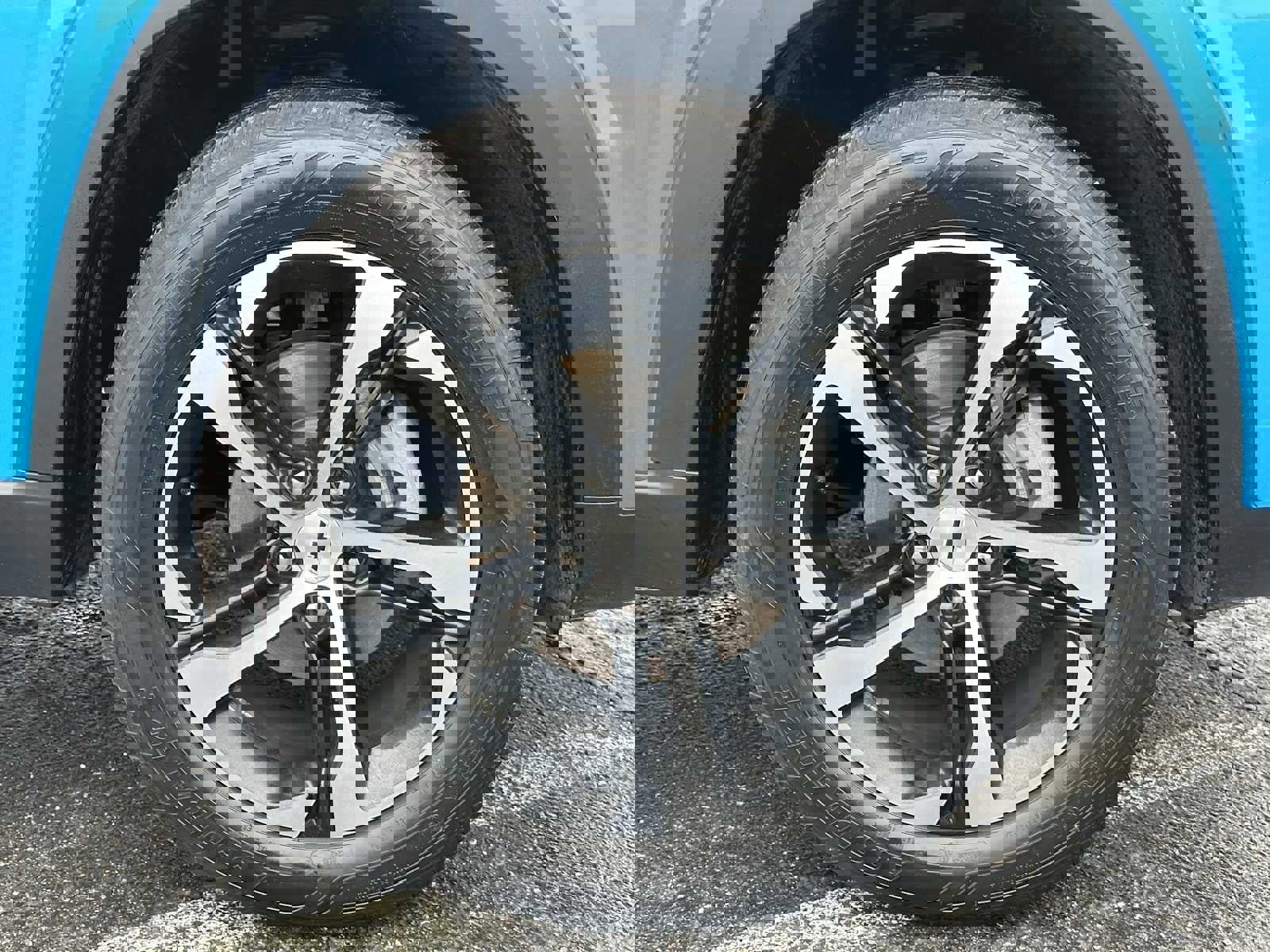 Certified 2025 Chevrolet Trax RS w/ Sunroof Package image 9