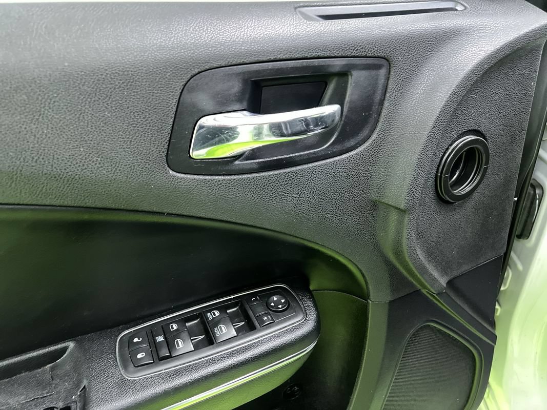 Used 2011 Dodge Charger Rallye RWD image 15