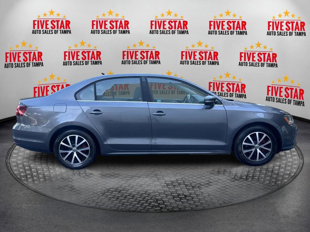 Used 2017 Volkswagen Jetta SE FWD image 8