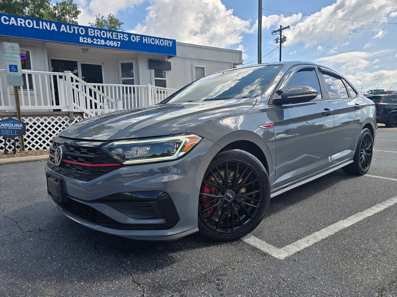 Used 2020 Volkswagen Jetta GLI FWD image 2