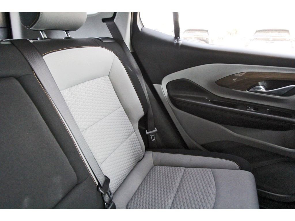 Used 2021 GMC Terrain SLE w/ Driver Convenience Package image 12