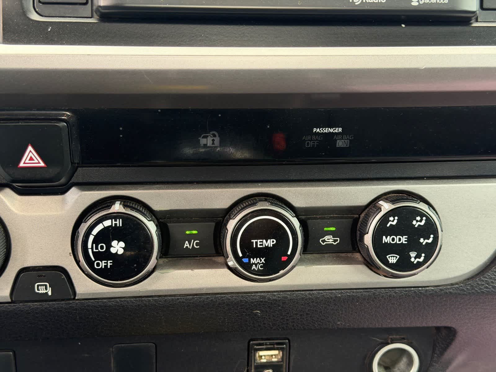 Used 2016 Toyota Tacoma SR5 w/ Towing Package AWD/4WD image 6