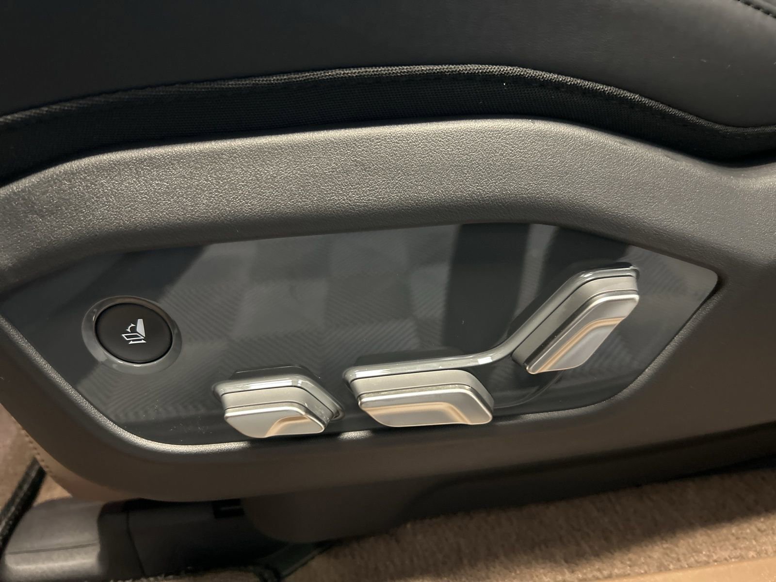 New 2026 Kia EV9 GT-Line image 17