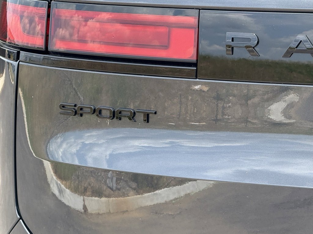New 2025 Land Rover Range Rover Sport Dynamic SE image 34
