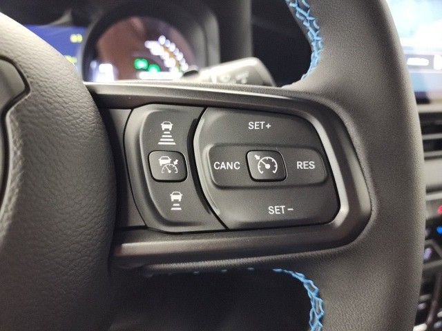 New 2024 Jeep Wrangler Unlimited Rubicon 4xe w/ Convenience Group image 18