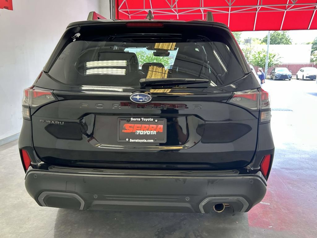 Used 2025 Subaru Forester Limited w/ Popular Package #2 AWD/4WD image 4