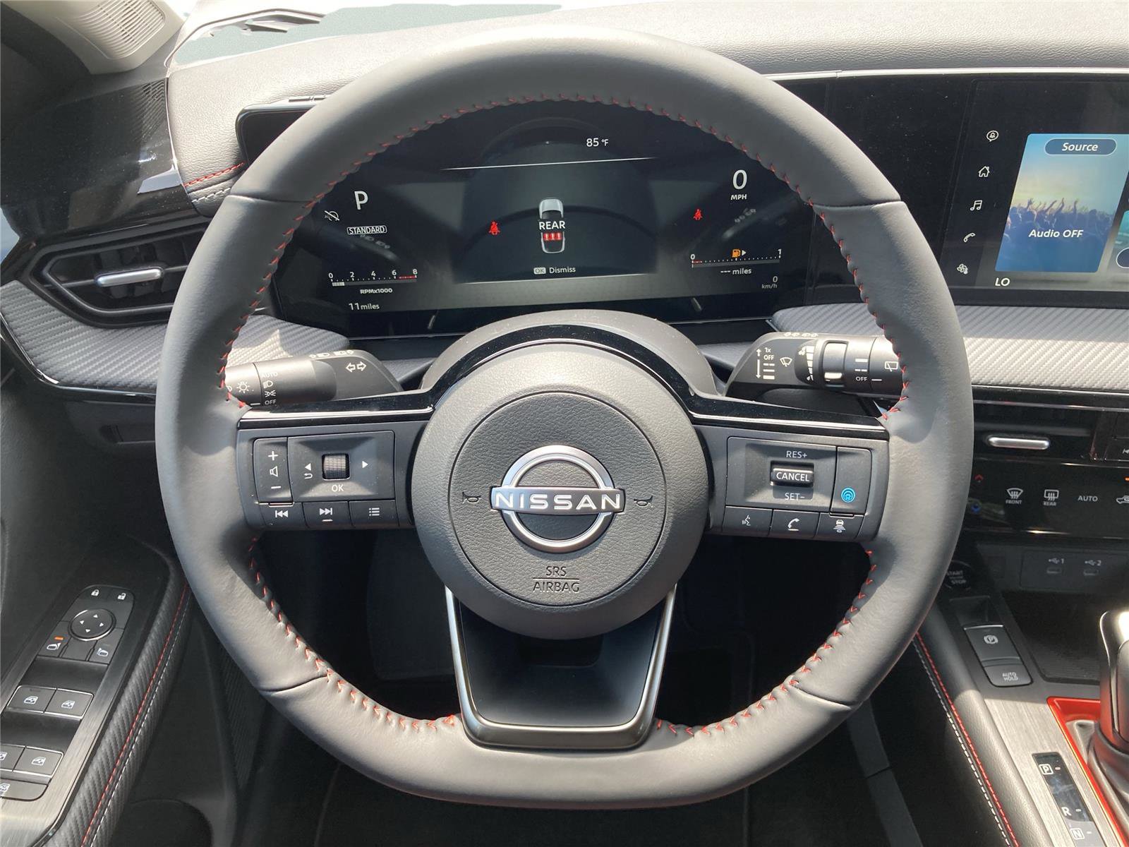 New 2025 Nissan Kicks SR image 13