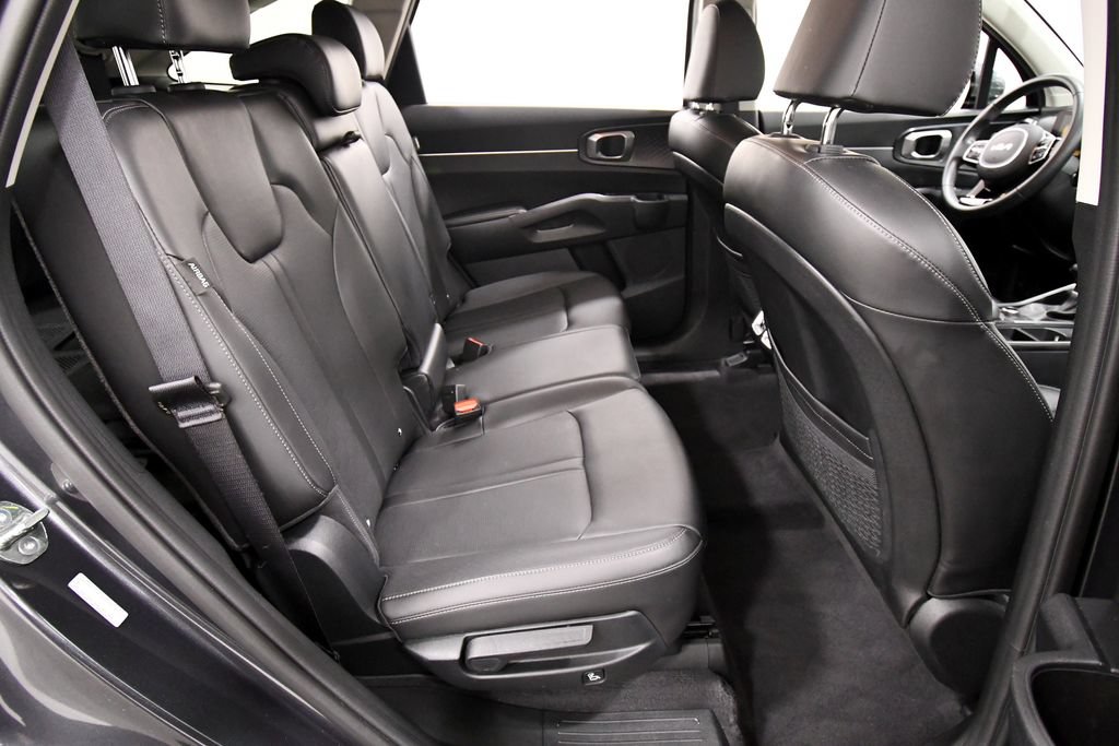 Certified 2024 Kia Sorento S AWD/4WD image 17