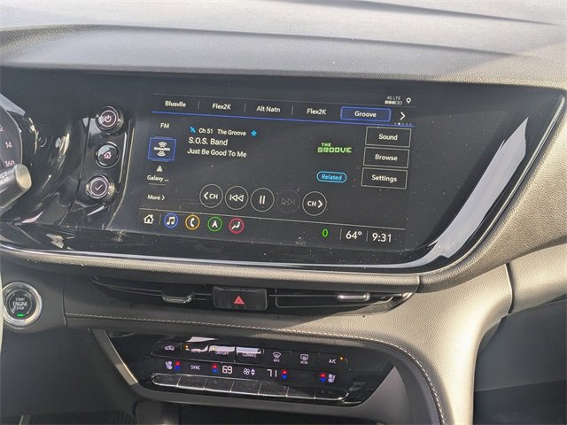 Used 2022 Buick Envision Avenir w/ Technology Package II image 18