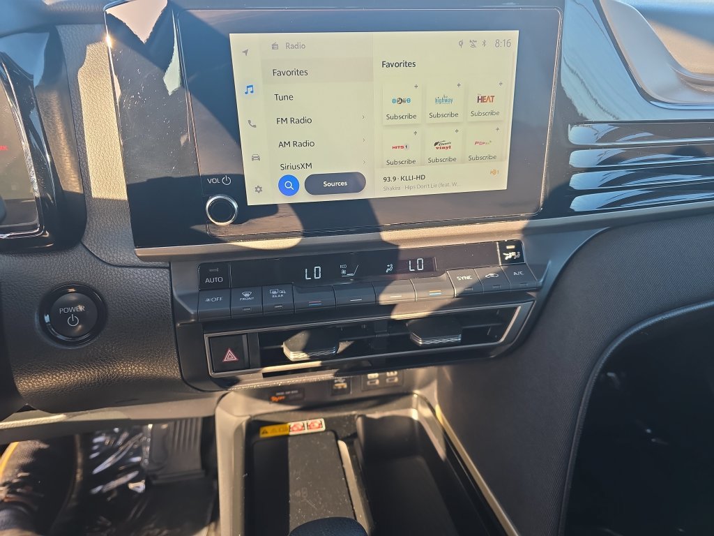 Used 2025 Toyota Camry LE FWD image 12