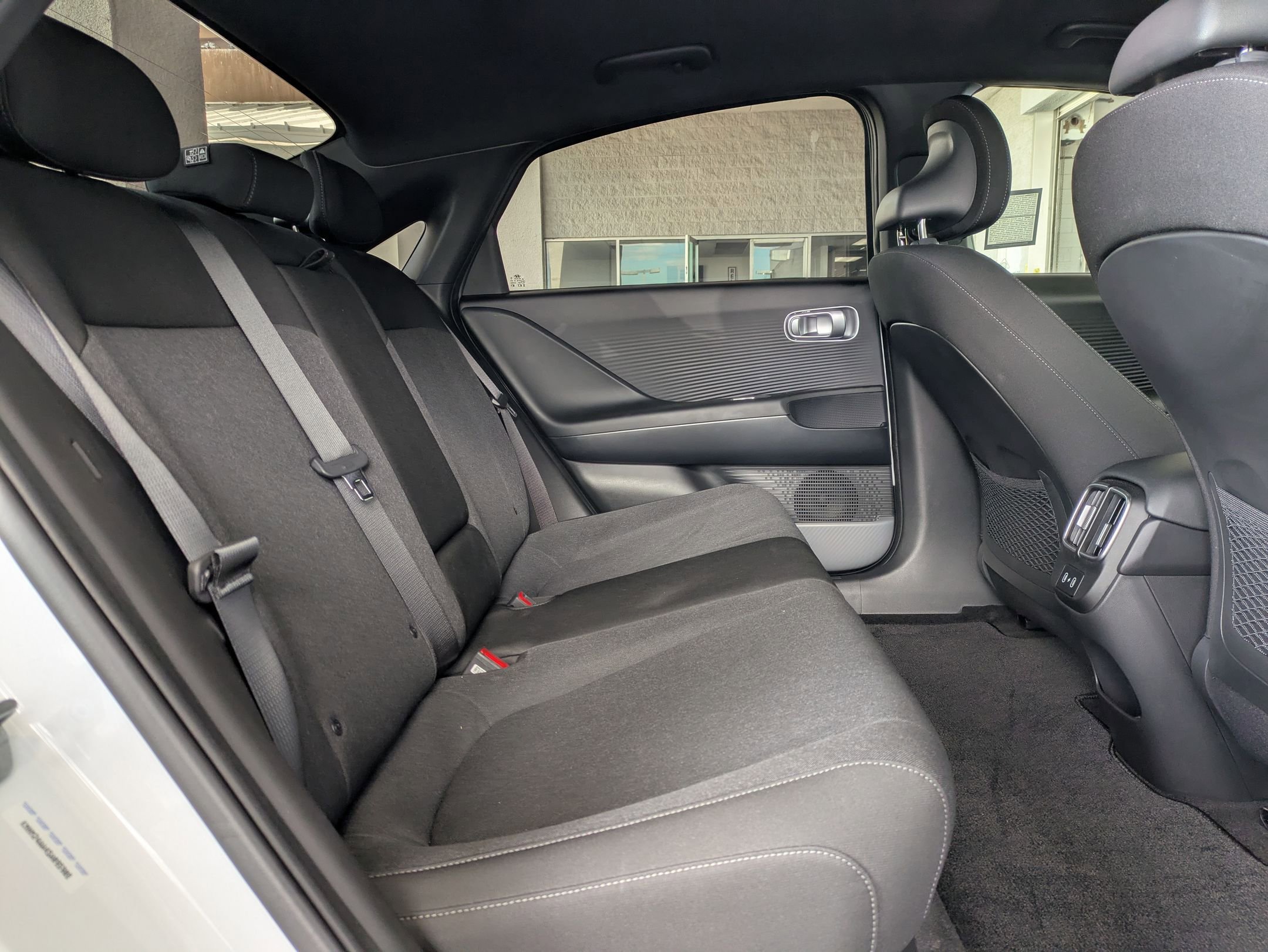 Used 2025 Hyundai Ioniq 6 SE image 12