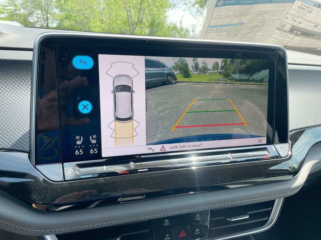 New 2025 Volkswagen Atlas Cross Sport SEL R-Line image 42
