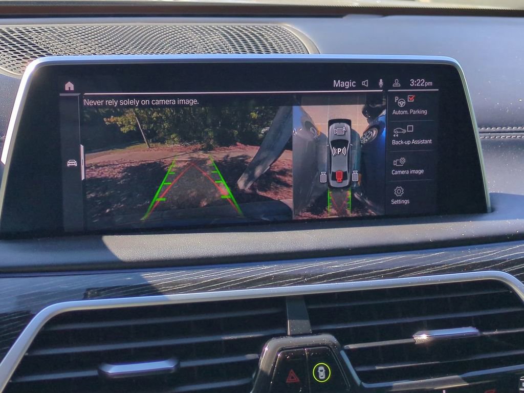 Used 2022 BMW 750i xDrive w/ Executive Package image 22