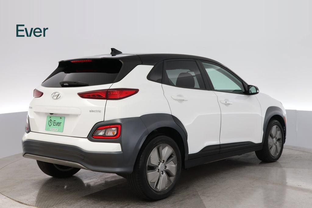 Used 2021 Hyundai Kona SEL FWD image 3