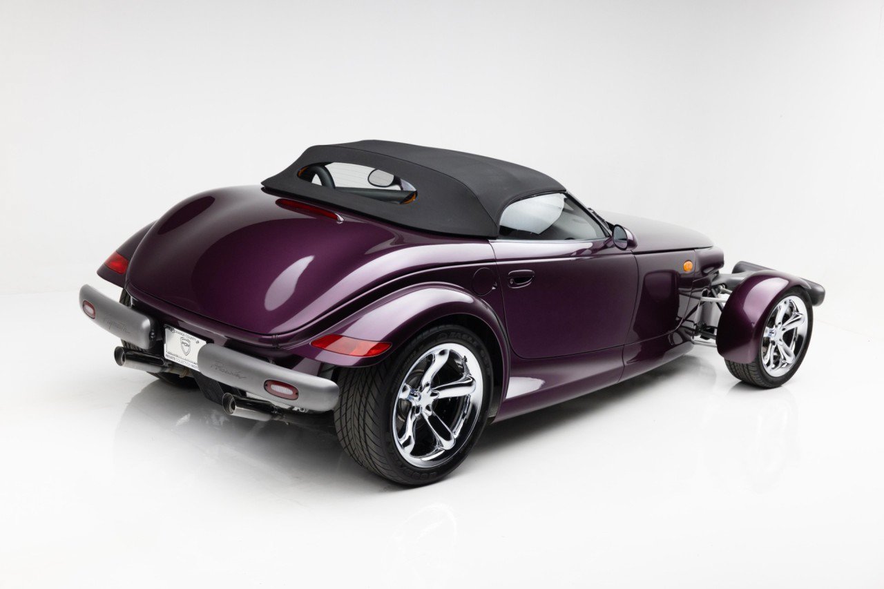 Used 1999 Plymouth Prowler RWD image 19