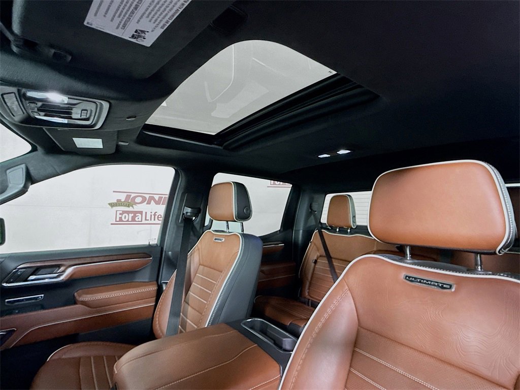 Used 2024 GMC Sierra 1500 Denali Ultimate image 11