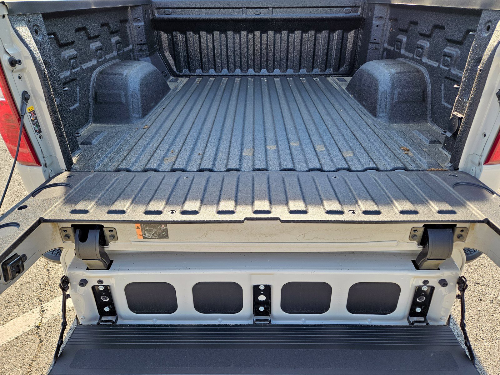 New 2026 Chevrolet Silverado 1500 Custom Trail Boss w/ LPO, Dark Essentials Package AWD/4WD image 21