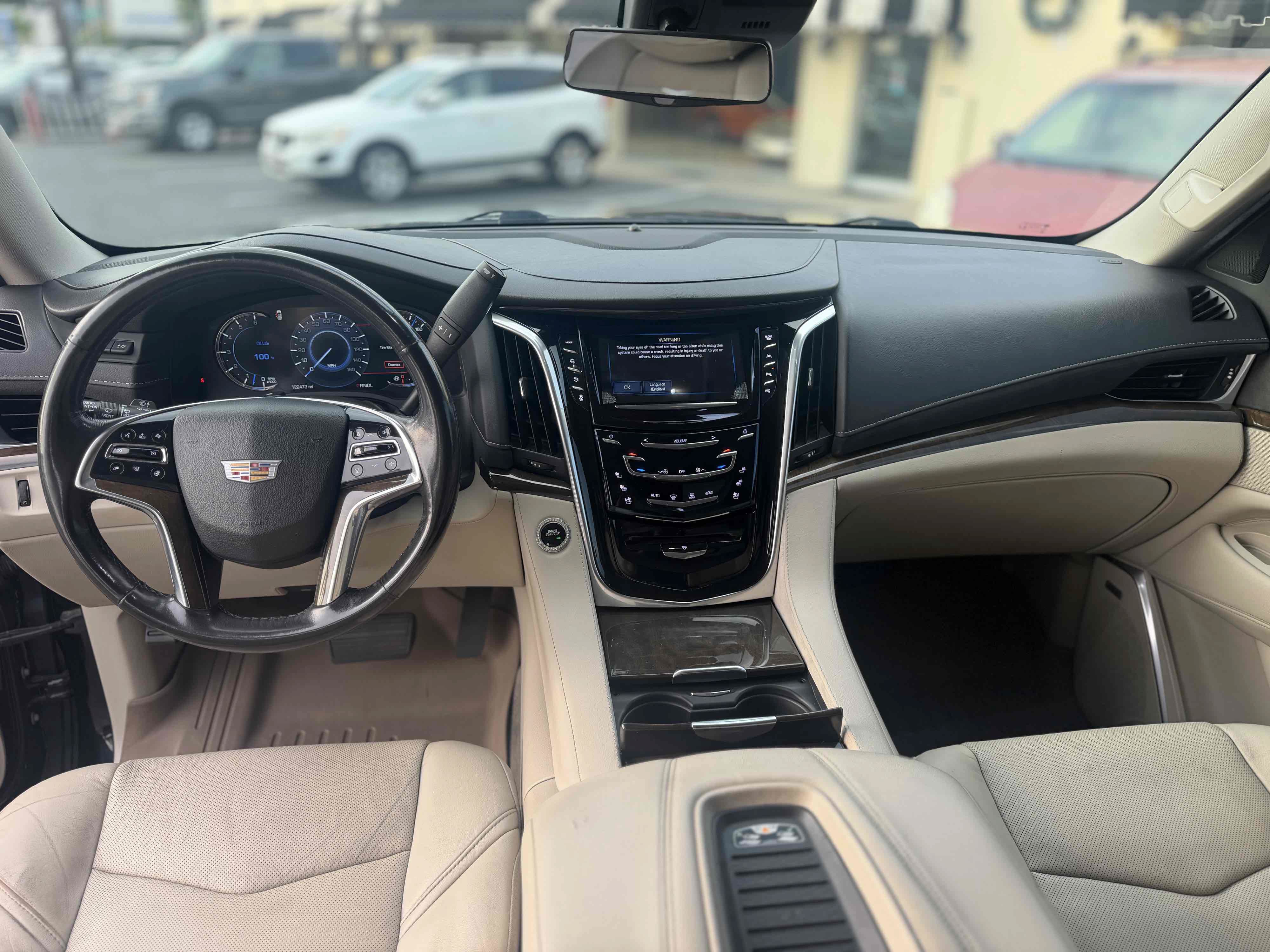 Used 2020 Cadillac Escalade ESV Luxury AWD/4WD image 31