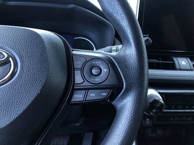 Used 2025 Toyota RAV4 XLE image 27