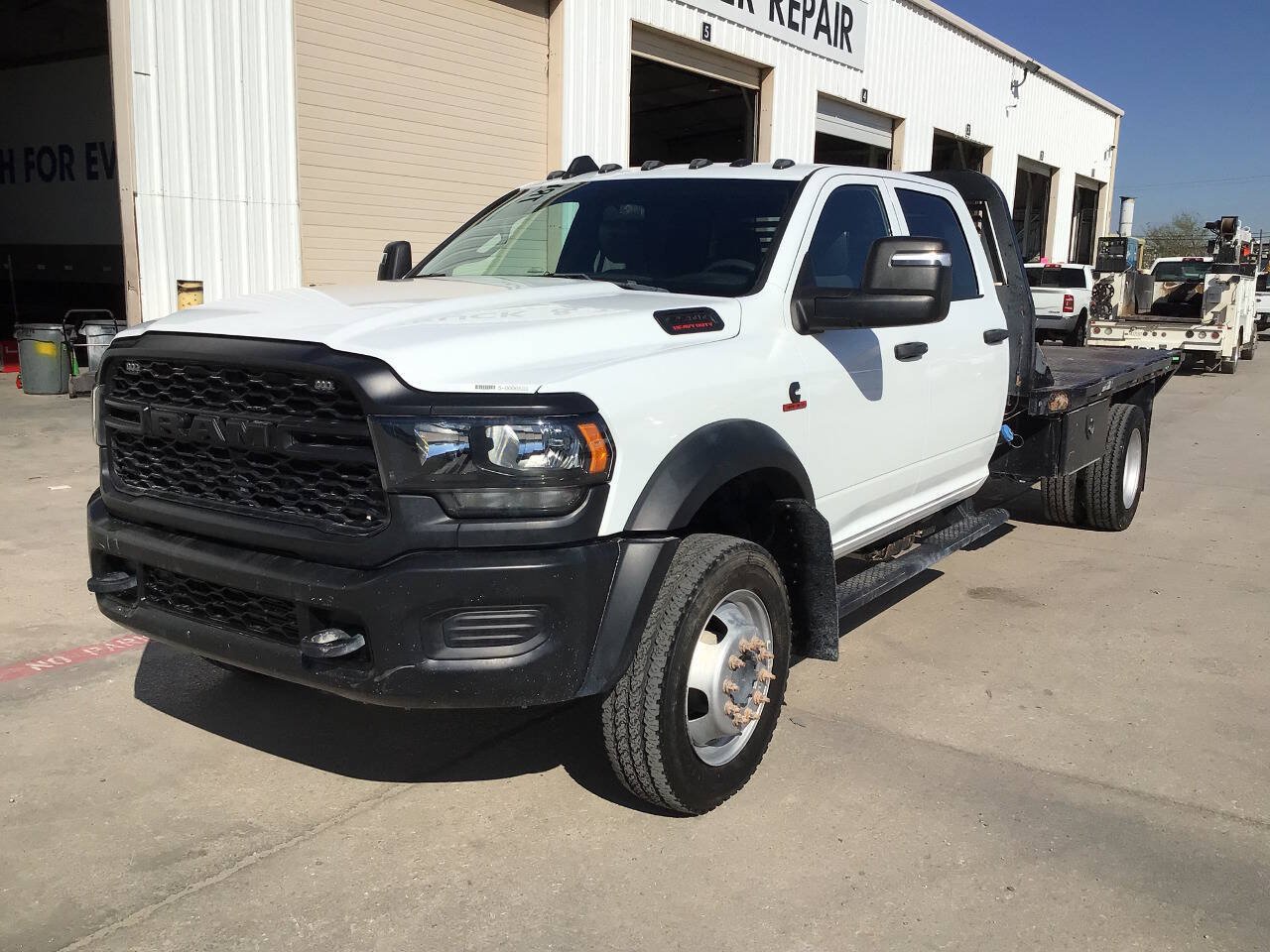 Used 2024 RAM 5500 Tradesman w/ Max Tow Package AWD/4WD image 5