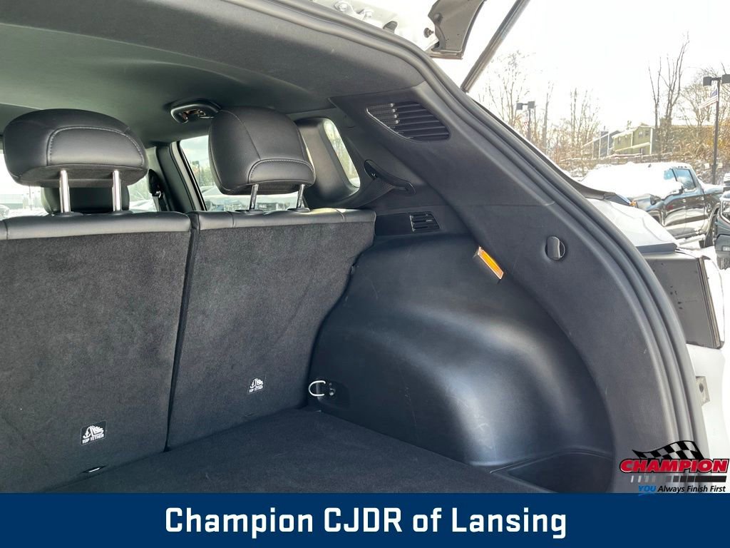 Used 2025 Jeep Compass Limited image 13