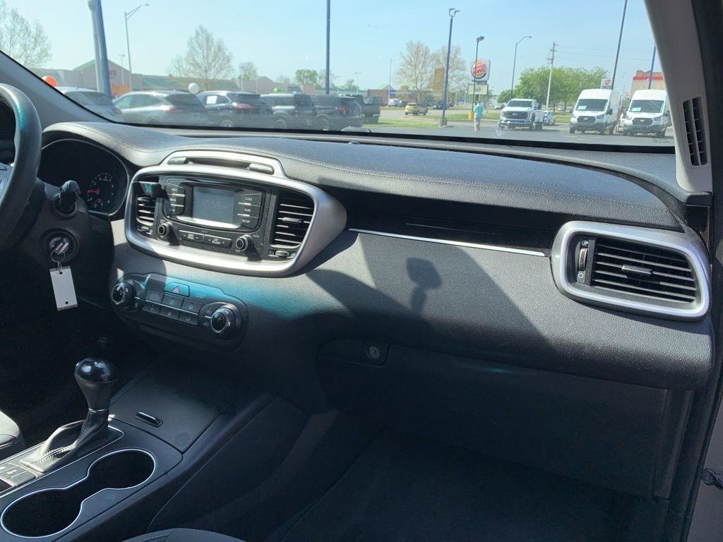 Used 2016 Kia Sorento LX AWD/4WD image 26