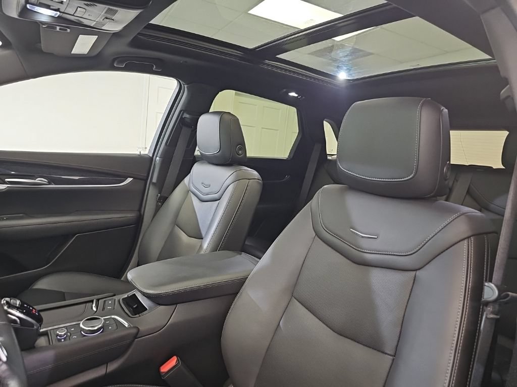 Used 2023 Cadillac XT5 Premium Luxury AWD/4WD image 14
