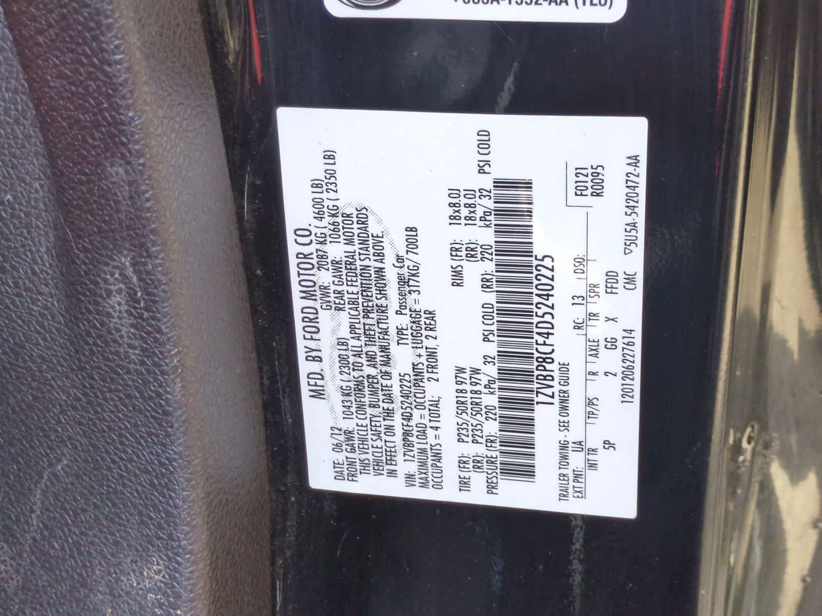 Used 2013 Ford Mustang GT Premium w/ Comfort Pkg image 34