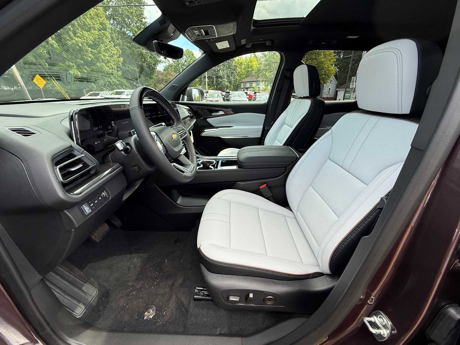 New 2026 Chevrolet Traverse High Country image 18