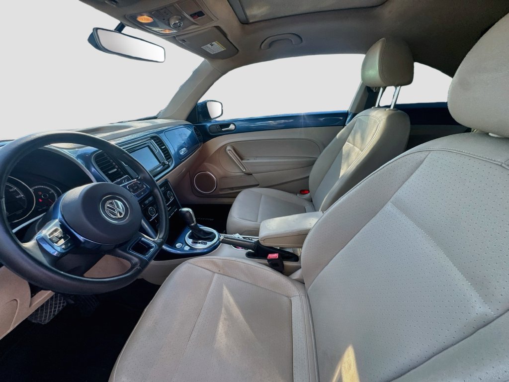 Used 2019 Volkswagen Beetle 2.0T SE FWD image 20