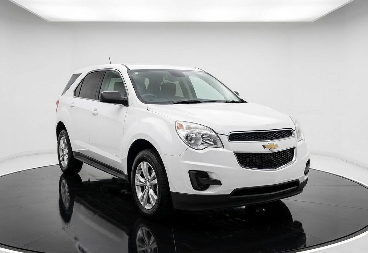 Used 2015 Chevrolet Equinox LS FWD image 2