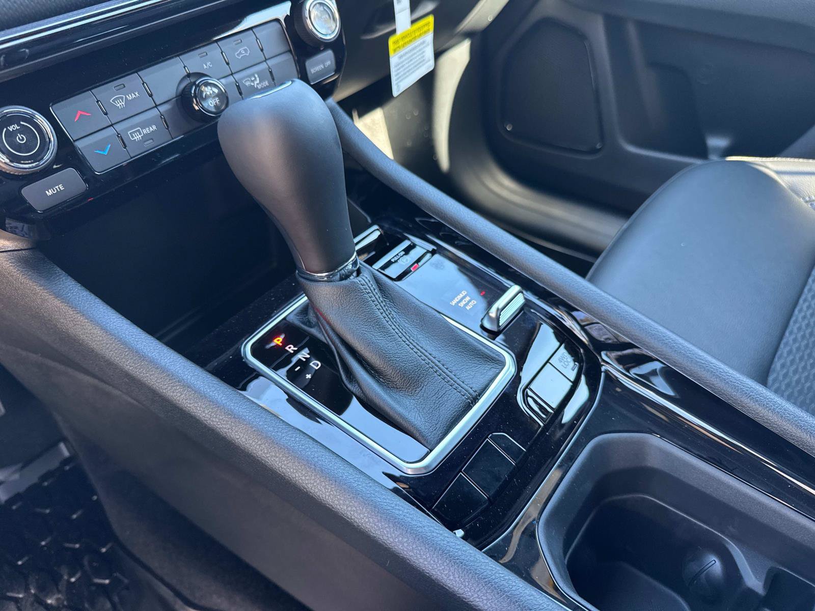 New 2026 Jeep Compass Latitude AWD/4WD image 24