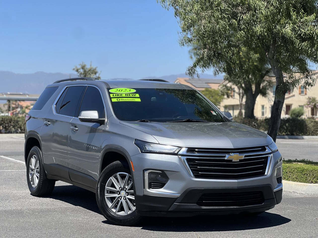 Used 2023 Chevrolet Traverse LT