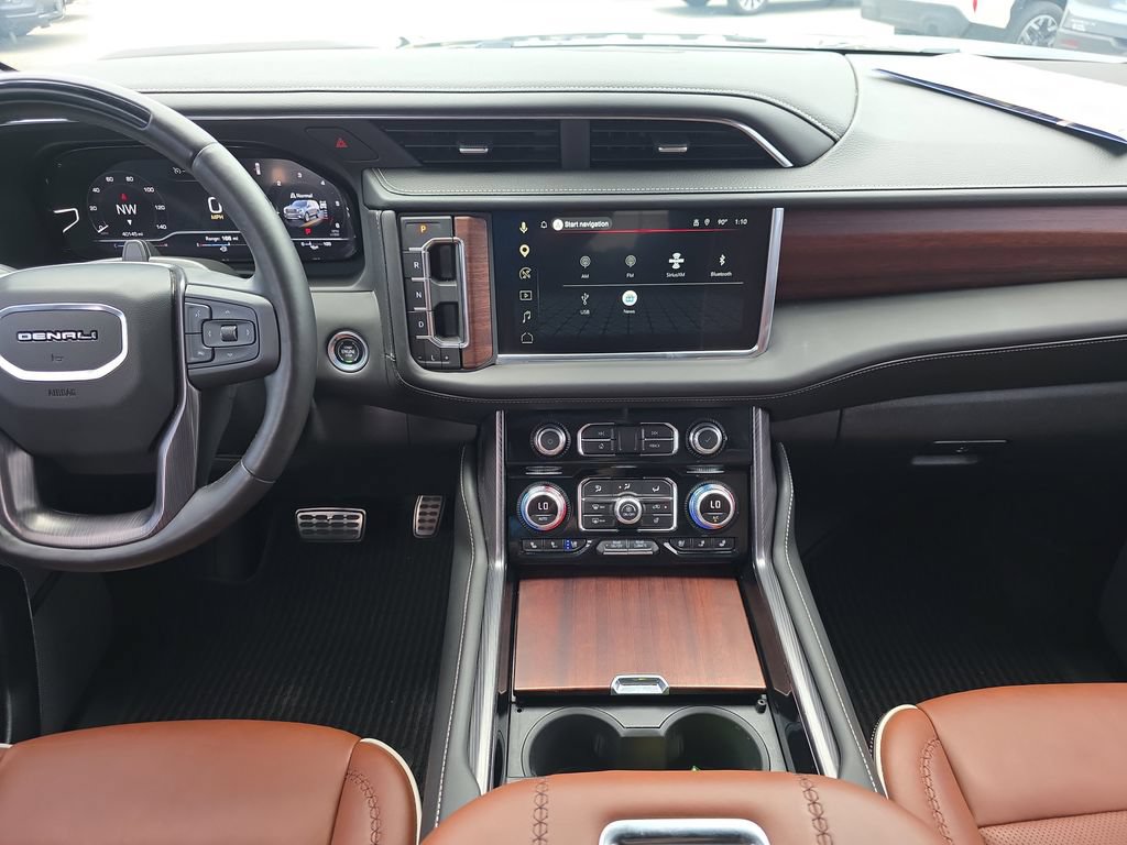 Used 2023 GMC Yukon Denali Ultimate AWD/4WD image 15