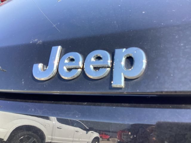 Used 2016 Jeep Patriot High Altitude FWD image 3
