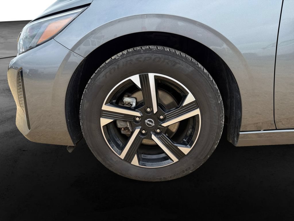 Used 2025 Nissan Sentra SV FWD image 12