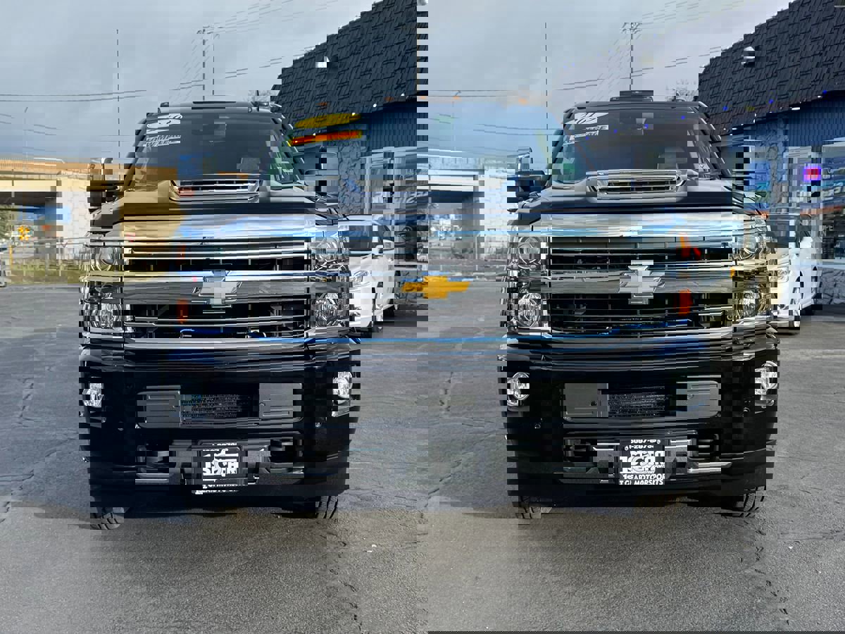 Used 2019 Chevrolet Silverado 3500 High Country image 2