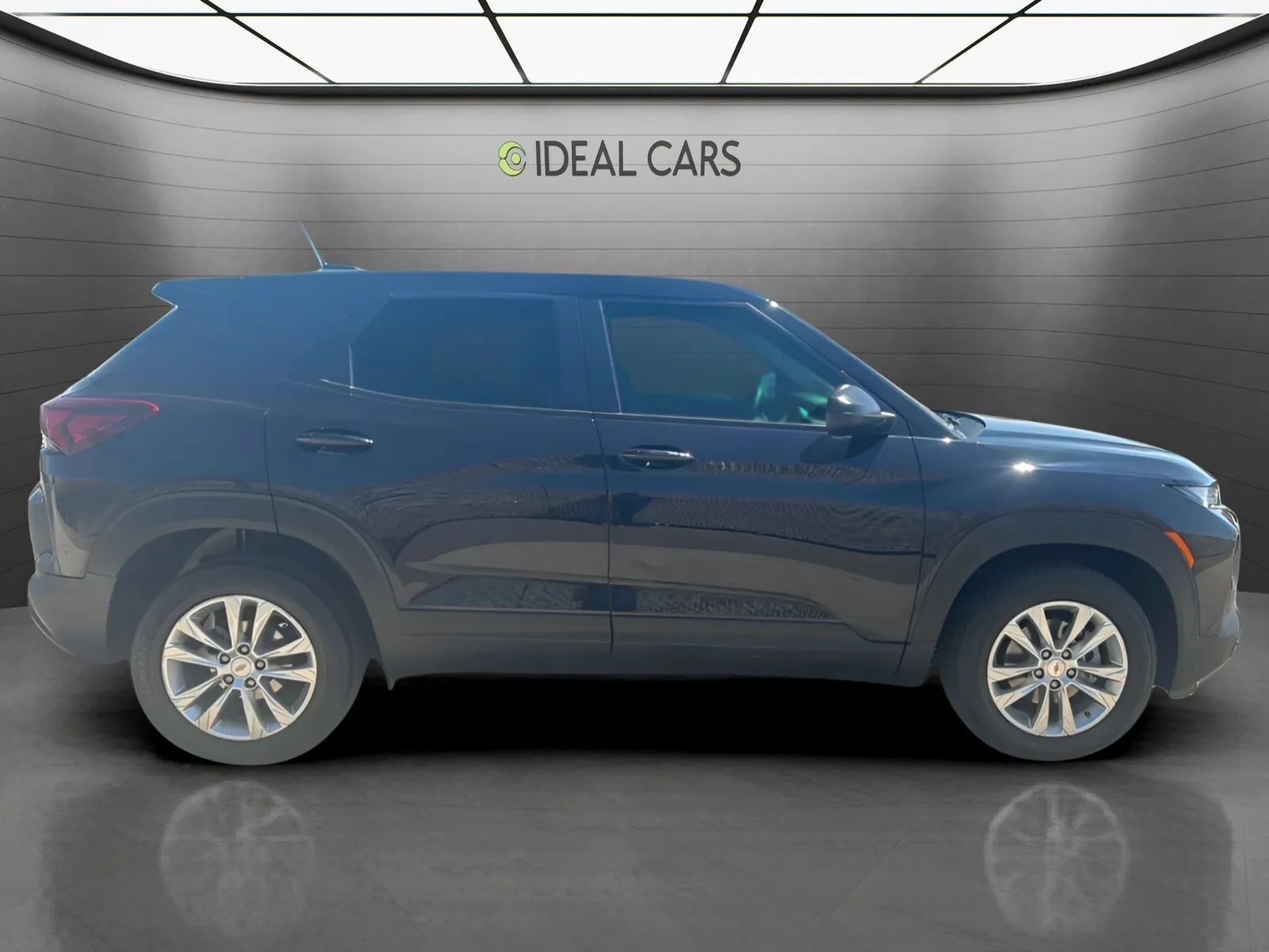Used 2021 Chevrolet TrailBlazer LS AWD/4WD image 4