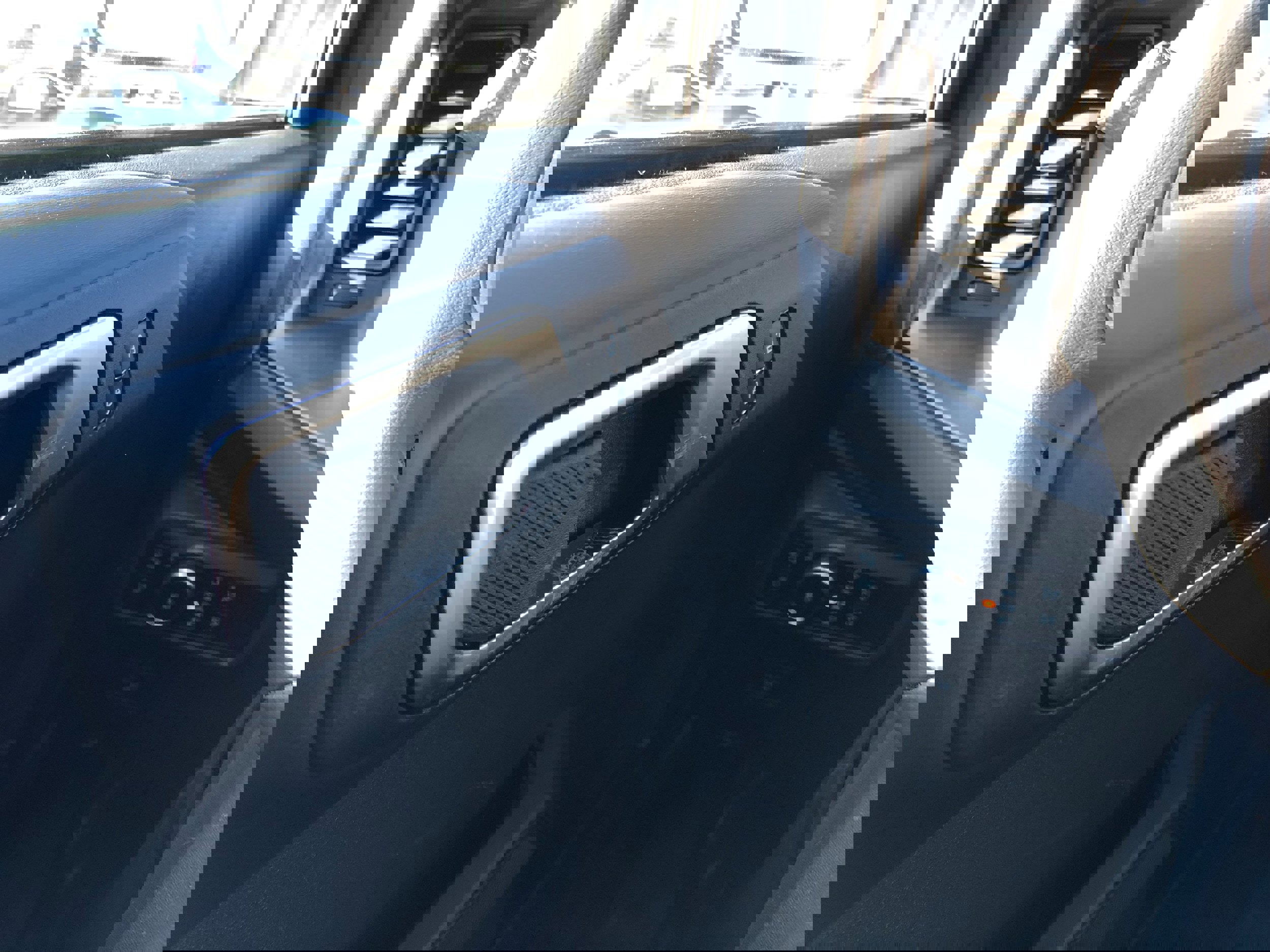 New 2025 Ford Bronco Badlands image 26